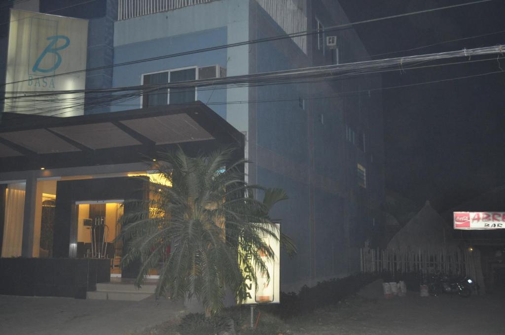 קאליבו Basa Hotel מראה חיצוני תמונה