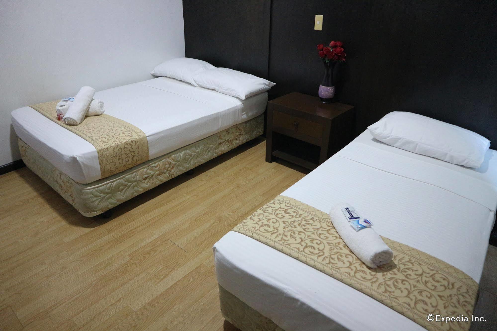 קאליבו Basa Hotel מראה חיצוני תמונה
